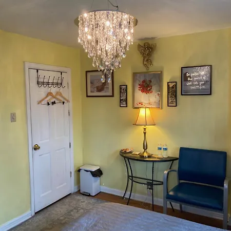 Cozy Room Near Airport & Highway Saint Louis Room photo
