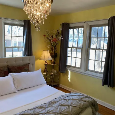Cozy Room Near Airport & Highway Saint Louis Room photo