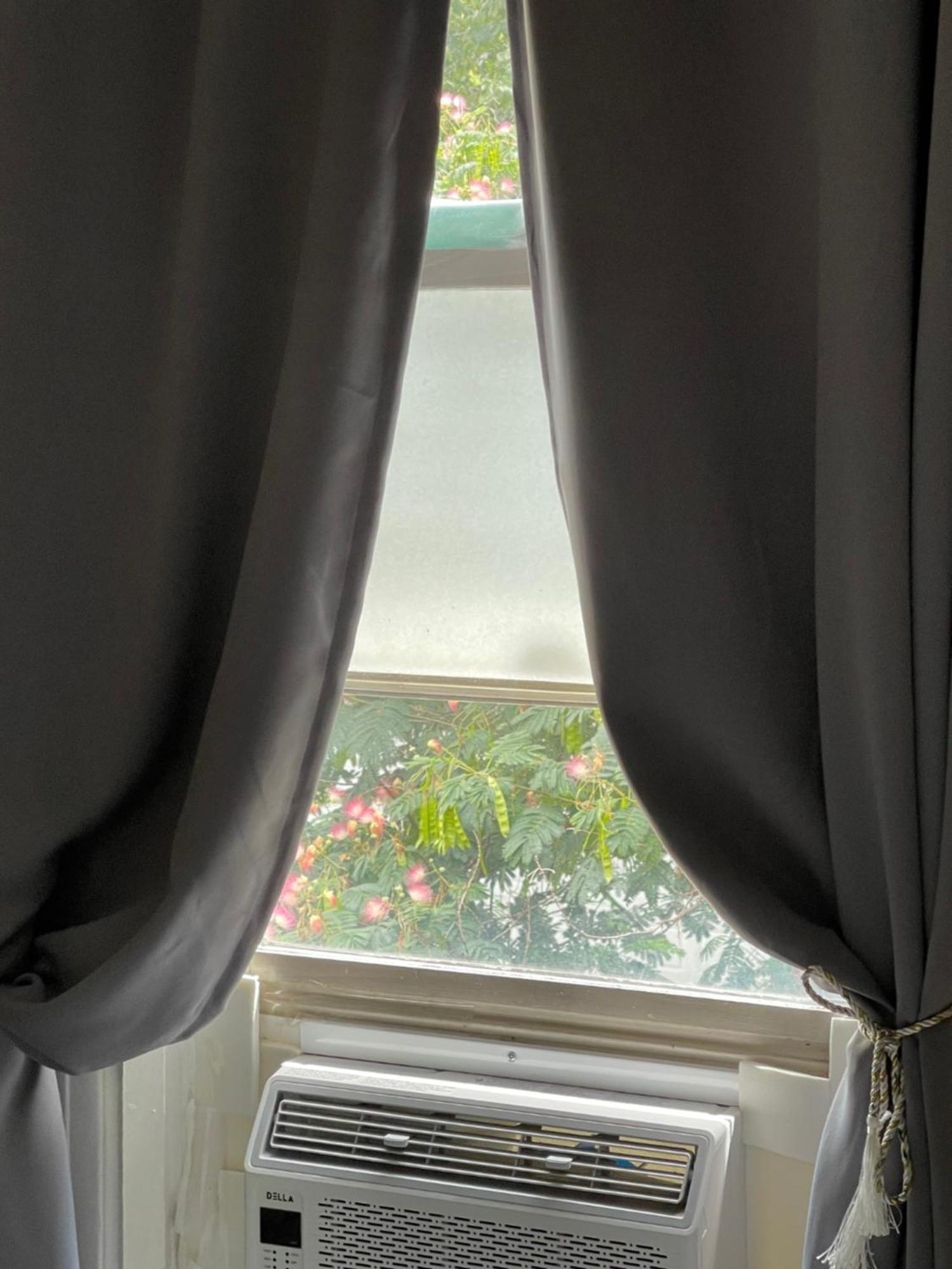Privatunterkunft Cozy Near Airport & Highway