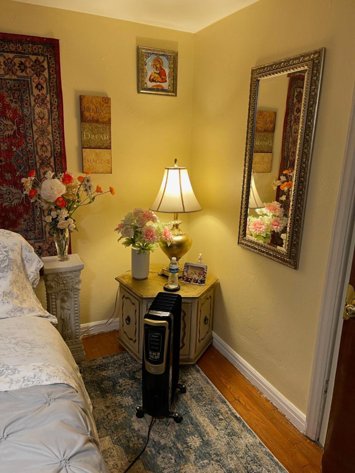 Cozy Near Airport & Highway Homestay